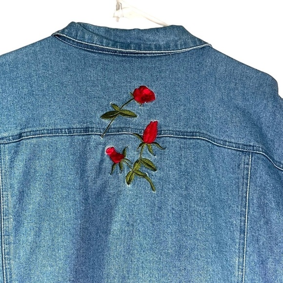 Quacker Factory Vintage Rose Embroidered Denim Button Front Jacket Size 2X - Picture 3 of 15